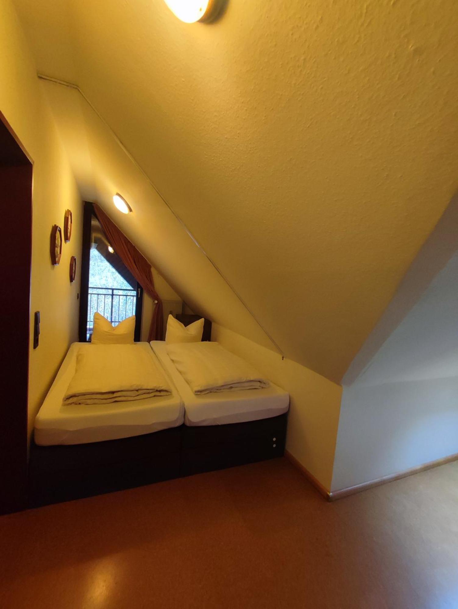 Panorama Oase Ferienwohnung Mit Blick Auf Mosel Und Reichsburg โคเคห์ม ภายนอก รูปภาพ