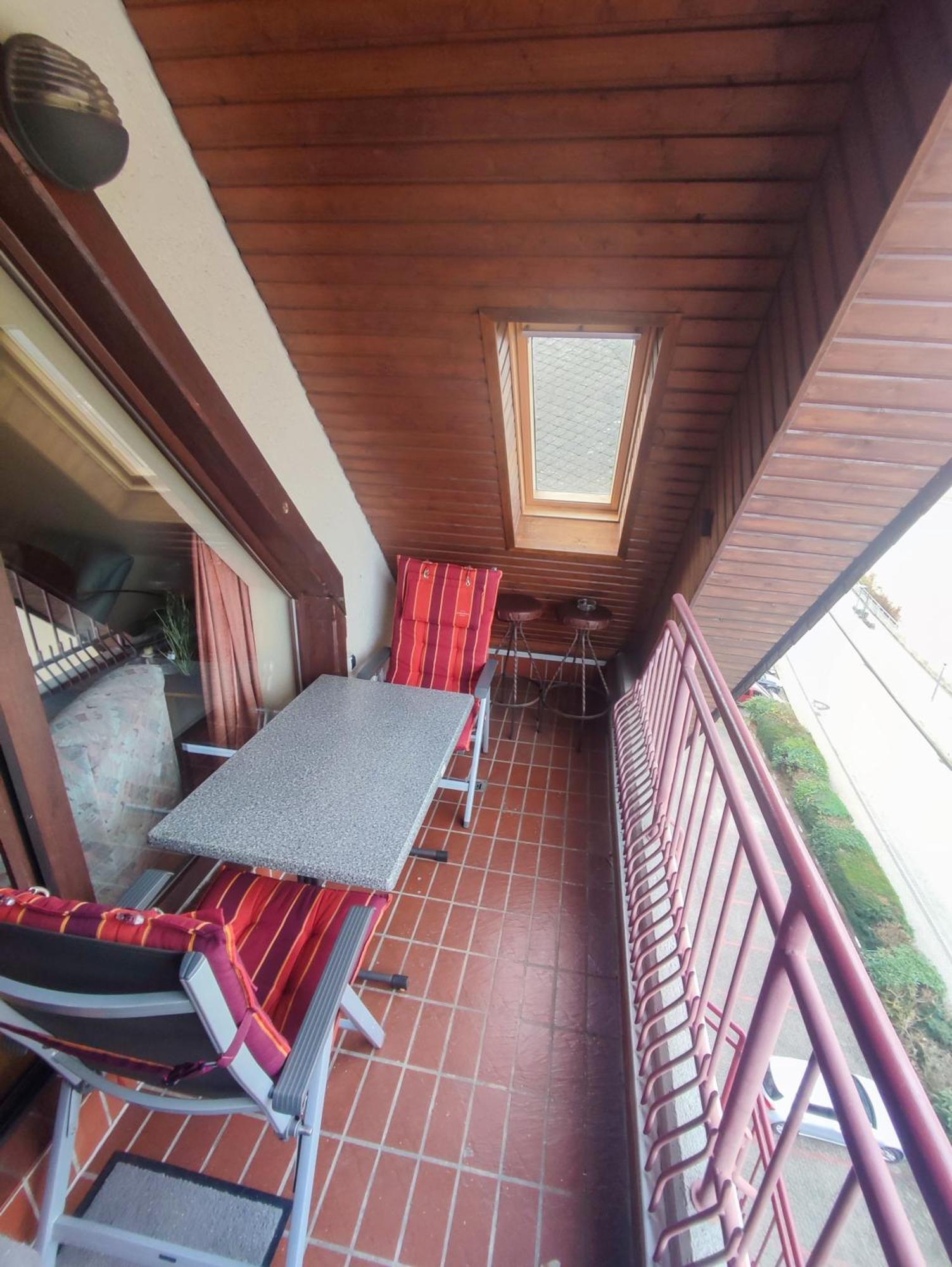 Panorama Oase Ferienwohnung Mit Blick Auf Mosel Und Reichsburg โคเคห์ม ภายนอก รูปภาพ